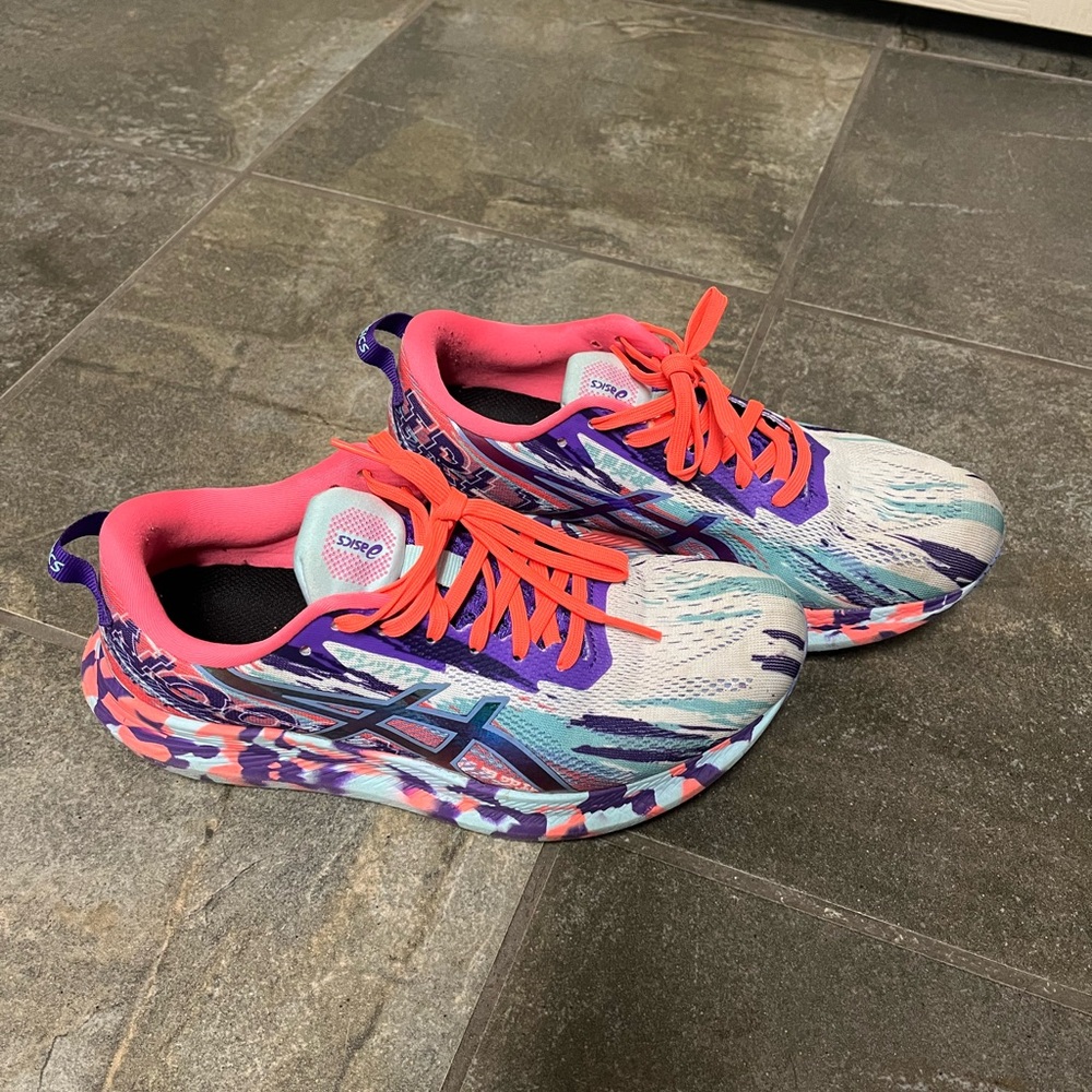 ASICS Noosa sneakers